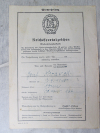 Duitse sport oorkondes, Schulungsbuch en DRL sport leistungs abzeichen zilver (gedenazificeerd) met oorkonde allen van dezelfde persoon. leuk en apart geheel.