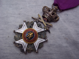 Belgium medal. Belgische medaille Leopold orde met zwaarden, militair uitgereikt.