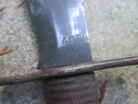 US Army WW1 Bolo knife 1917/ 1918 dated scabbard 1917 dated, good condition. Amerikaans gevechts/ kapmes WO1 1917/1918 gemarkeerd goede staat leuk item.