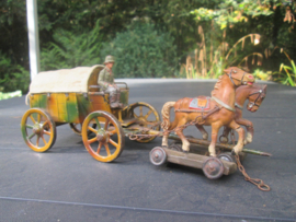 German soldier with camo wagon and horse. Duitse soldaat met paard en wagen gecamoufleerd. zeer nette staat