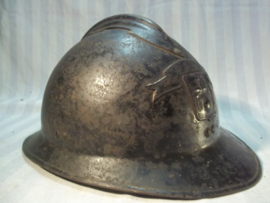 French helmet DP Defense Passive with citation above the helmet badge very rare. Franse helm Luchtbescherming met banderol NORD zeer apart