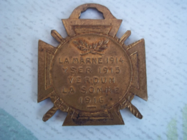 French day badge. Frans speldje dag van de Poilu, de Franse soldaat 1916