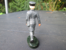 FB/ MB/ NB Female soldier of the RAF.  Vrouwlijk lid van de RAF, met typisch hoofddeksel.