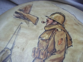 Remembrance plate with a Belgium soldier on the Ijser.Herinneringsbord Belgische soldaat aan de Ijser, met achterop de handtekeningen van de oudstrijders, uit de jaren 50.