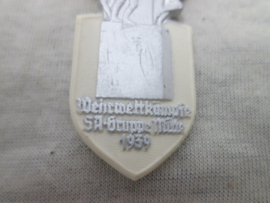 German tinnie, rally badge, Duitse tinnie, SA- Abteilung- Wehrwettkämpfe SA- Gruppe Mitte 1939. maker Richard- Sieper und Söhne Ludenscheid. RzM - M9/25 rare, zeldzaam.