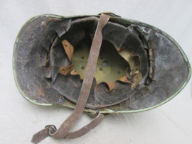 French helmet, Fire brigade M-1855 Franse brandweerhelm pompiers model 1855 met nog het originele binnenwerk. zeer nette staat.