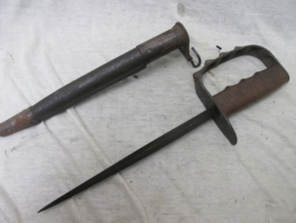 US- Army trench knife dated 1917. Amerikaans gevechtsmes uit WO1, loopgravendolk. mooi gemarkeerd US- 1917.