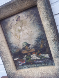 Schilderij, Hulde aan de gevallen Nederlandse soldaat. geschildert op hout met ook geschilderde lijst, naoorlogs productie uit 1945 zeer bijzonder stuk huisvlijt met oog voor detail.