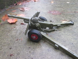 Metal gun, metalen kanon England made apart model werkend.