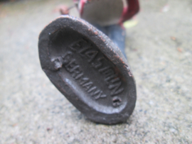 ELASTOLIN 10 cm. British soldier with drums and spike helmet. Engelse soldaat met trommel en punthelm. antiek speelgoed