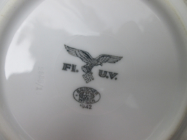 German saucer Luftwaffe Duits schoteltje met Luftwaffe adelaar datum en nummer goede staat.