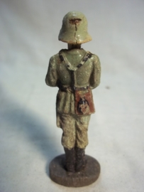 German soldier on guard, ELASTOLIN. Duitse wachtpost