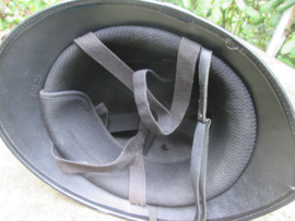British Bobbyhelmet Sussex Police. Engelse Bobbyhelm goede maat en conditie.