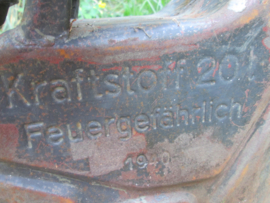 Duitse jerrycan 2e model, 1940, zonder WEHRMACHT.