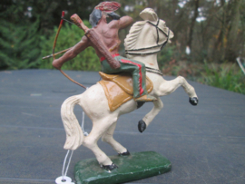 INCAMIM Indiaan met pijl en boog op paard.