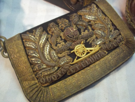 British full dress Victorian Royal Artillery shoulder belt pouch nice embroidered. Engelse giberne Royal Artillery  met riem perfekte staat.