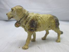 Hond Dog st. Bernhard met dranktonnetje.