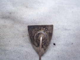 German pin Kuyffhauserbund first model nicely marked. Duitse draagspeld oorlogs veteranen