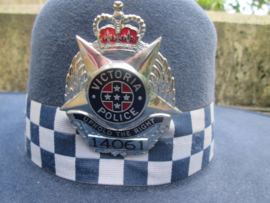 Australian police trooper hat VICTORIA POLICE. Australische politie trooper hoed met embleem van de Victoria Police Department. hard to find.