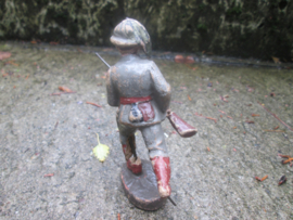 ELASTOLIN 10 cm Italian soldier Bergsalieri damaged feet. Italiaanse alpine jager beschadigde voet, antiek speelgoed.
