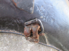 German P08 Luger holster. Duits P08 luger holster mooi gemarkeerd Schwarzenberger en Co Nurnberg 1918. sluitgesp zit los, verder zeer nette staat.