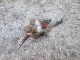 ELASTOLIN Belgium soldier crawling. Belgische soldaat kruipt met volle bepakking, leuk object. mooi model.