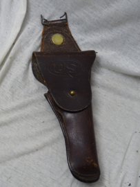 US Army M-1916 holster for the M-1911 Colt .45 pistol. Modified to cavalery holster marked and dated 1912. US holster cavallerie model met datum 1912 officieel verlengd model voor de M-1911 .45 Colt, zeldzaam stuk.