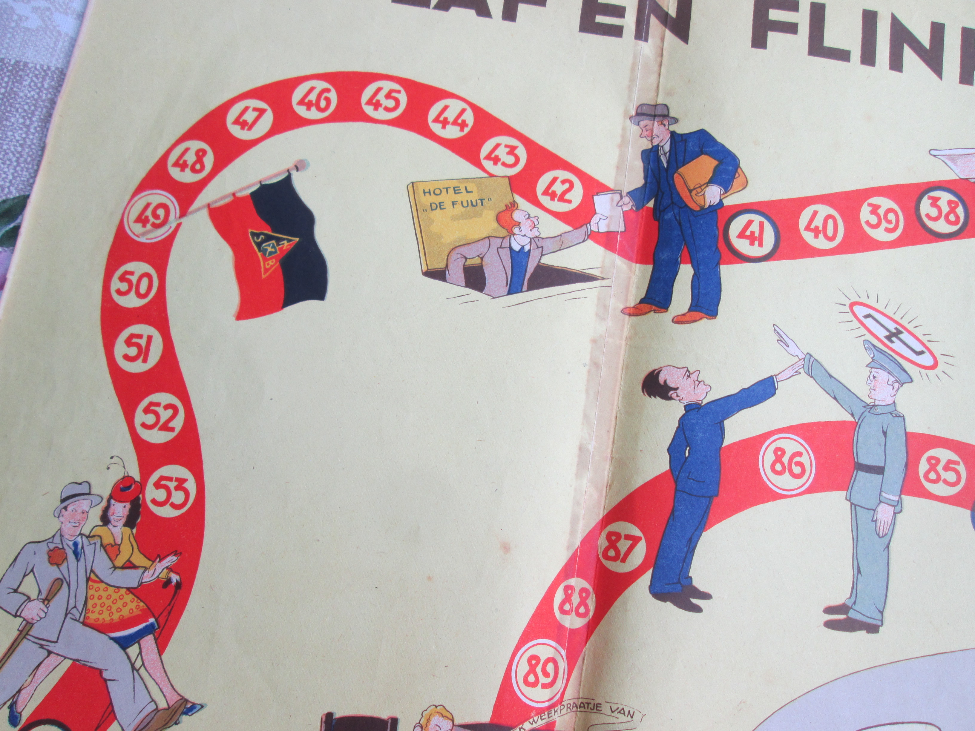 Bevrijdings spel Laf en Flink tijdens Hinkepink, Hinkepink staat voor Seyss- Inquart, leuk compleet spel bespeelde staat.