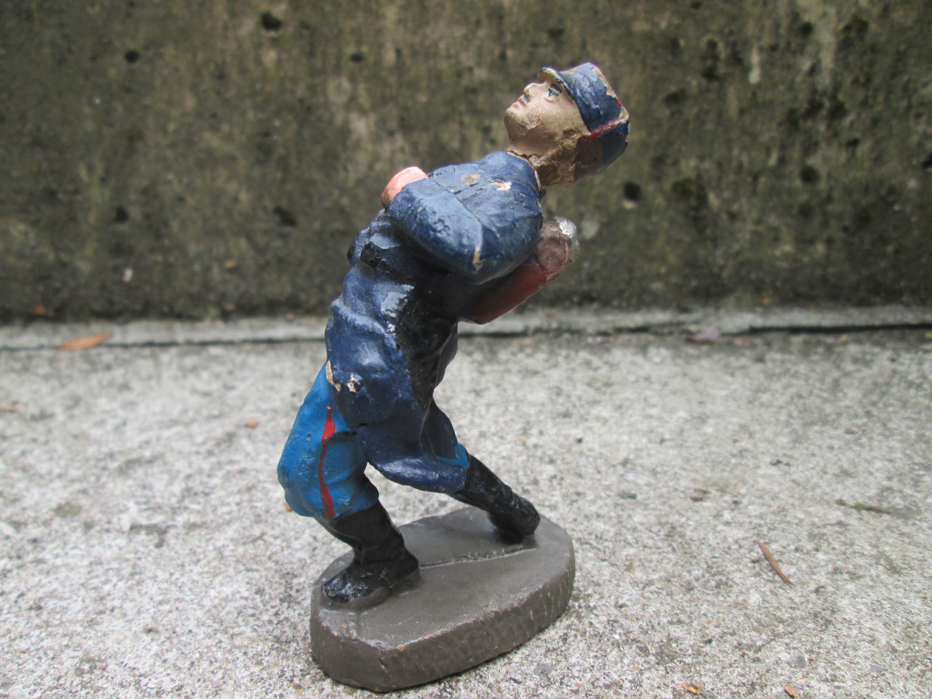 ELASTOLIN Wounded French soldier. Elastolin Gewonde Franse soldaat grote maat vroeg model 10 cm.