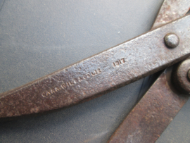 British wire- cutter nicely marked and dated 1917. Engelse draadkniptang WO1 zie je niet zo vaak.