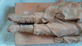 Very rare statue Belgium soldier, WW1 signed E. Vereijcken - 1934. He is a famous artist made 5 military monuments. Terracotta beeld belgische soldaat zeer uniek exemplaar gemaakt door een bekend kunstenaar UNICA.