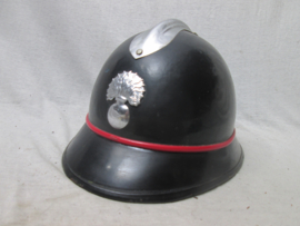 Belgium police helmet 1940-1950 Belgische helm van de RIJKSWACHT, maker LEVIOR, zeer nette staat.