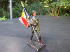 DURSO Belgium soldier chausseur Ardenne with flag, Ardense Jager met vlag goede staat