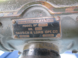 US-Army Rangefinder modell 1917, dated 1918 complete with tripod and clear vision. Amerikaanse afstandsmeter op driepoot zeer nette staat mooi gemarkeerd 1918 decoratief geheel.