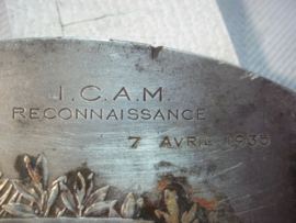 French plaque, soldiers back to civilisation "Le Retour". back from the colonies. Franse plaquette, soldaten terugkeer en terug naar normaal Oud-strijders uit de kolonie