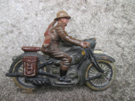 Belgium soldier on motor duo sit. Belgische soldaten op motorfiets zeldzaam stuk.