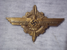 German tinnie, rally badge, Duitse tinnie Nat.Soz. Gem. Kraft durch Freude - Grossflugtag Oberwiegenfeld 30 mai 1935, een van de aparste en zeldzaamste tinnies van de organisatie Kraft durch Freude. kom je niet vaak tegen.