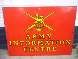 Enamel sign British Army Information Centre. Emaille bord voor het militair aanmeldings kantoor.