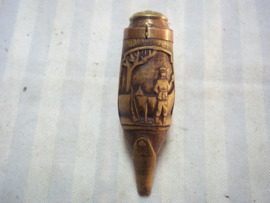 Rare pipe, made by a German prisoner of war in England.Zeldzame handgemaakte pijpenkop, door een Duitse krijgsgevangene in Engeland, of kamp in Frankrijk.