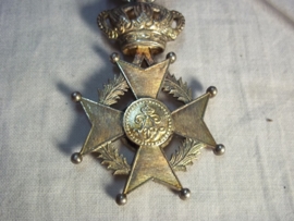 Belgium medal leopoldorde with the French language. Belgische leopold medaille met Franse tekst Lúnion fait la Force, Eendracht maakt macht.