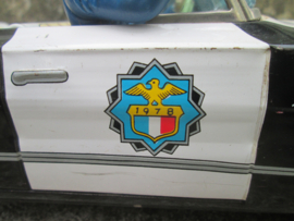 Tin toy mechanical batteries, Police car making noise sirene and light flashlight and STOP sign. Made in Japan Blikken politieauto werkend zwaailamp sirene, stop bord op batterijen. DAIYA Highway Patrol.