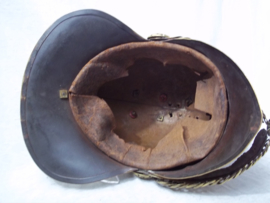 British fire helmet Merry- Weather. used condition. Egelse brandweerhelm typisch model, in gedragen staat.