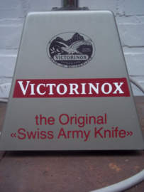 Moving pocket- knife VICTORINOX, Swiss Army knife. Mechaniek bewegend zakmes, zeer decoratief. werkt op electriciteit.