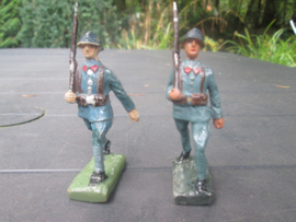 DURSO 2 Marching French WW1 soldiers. Franse soldaten WO1.