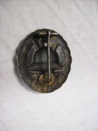 German wounded badge black, Duits gewonden embleem zwart.