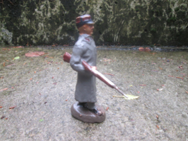 ELASTOLIN 10 cm. French soldier with rifle. Franse soldaat in lange jas met geweer goede staat antiek speelgoed.
