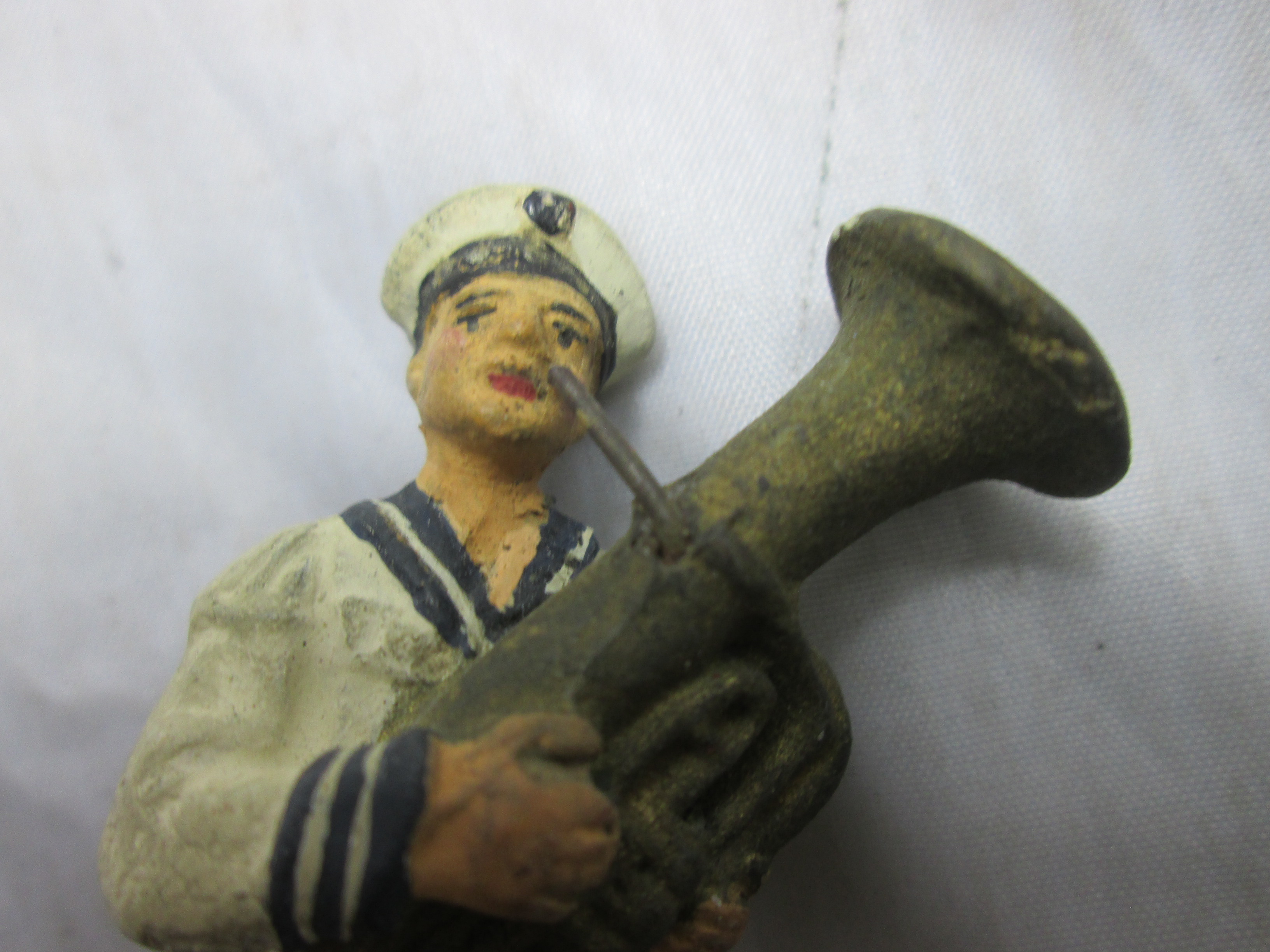 German Navy toy soldier, Duits speelgoed soldaatje Kriegsmarine Tuba blazer.