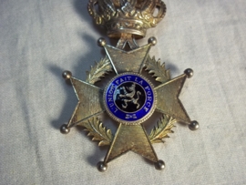 Belgium medal leopoldorde with the French language. Belgische leopold medaille met Franse tekst Lúnion fait la Force, Eendracht maakt macht.