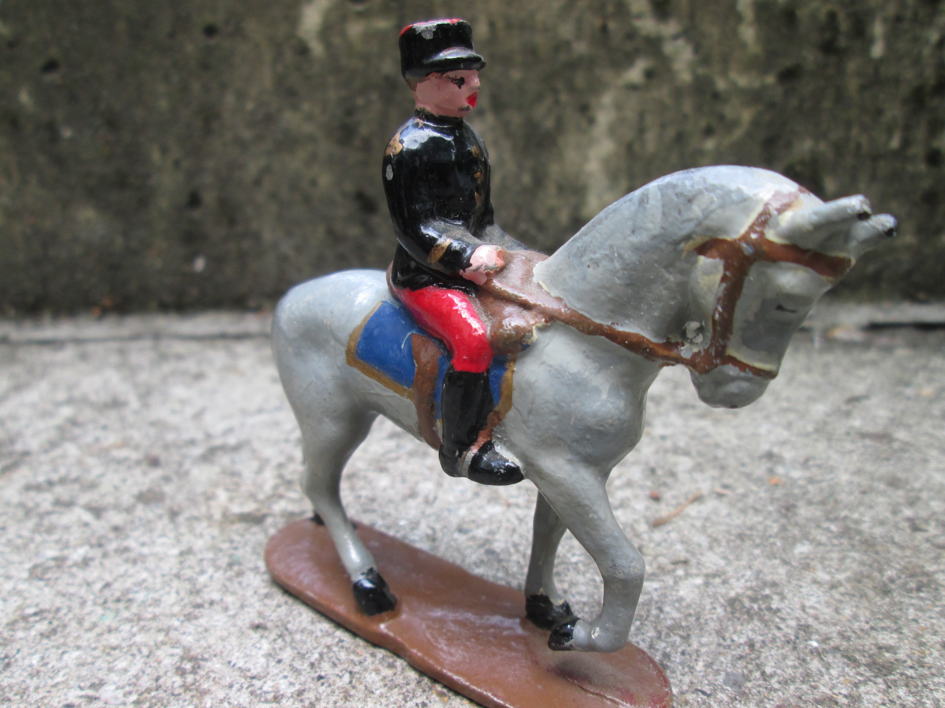 Aluminium soldaat Franse officier op paard