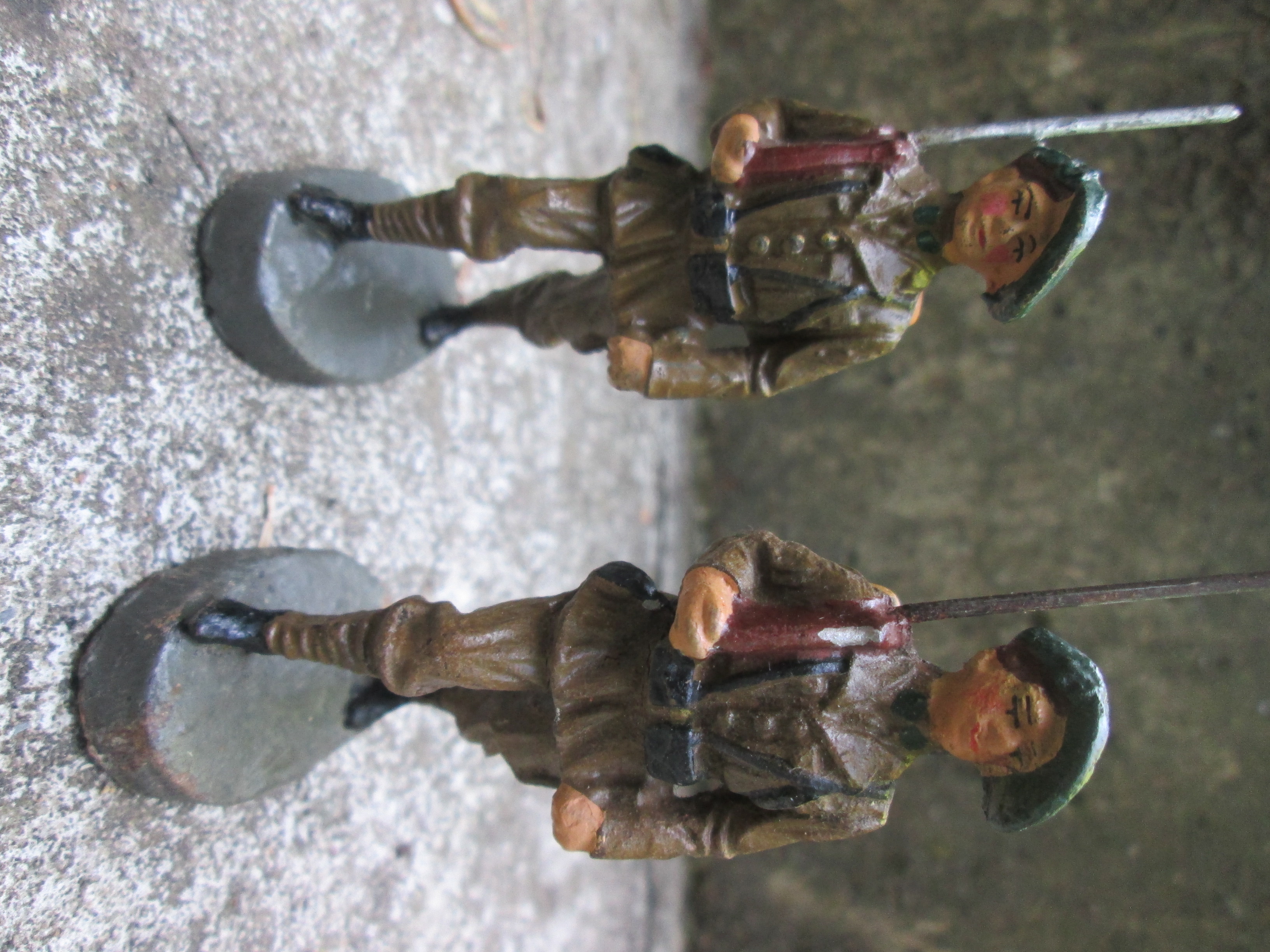 Elastolin 2 Belgium soldiers. Speelgoed soldaatje 2 Belgische Ardense Jagers zeer nette staat.